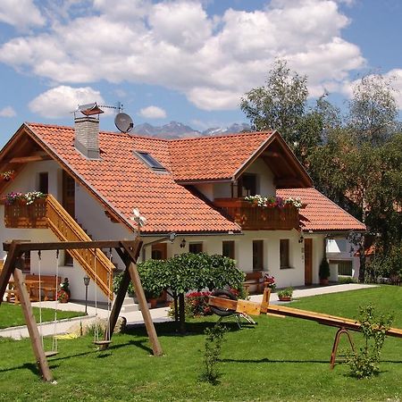 Oberlindnerhof Apartment San Lorenzo di Sebato Exterior photo